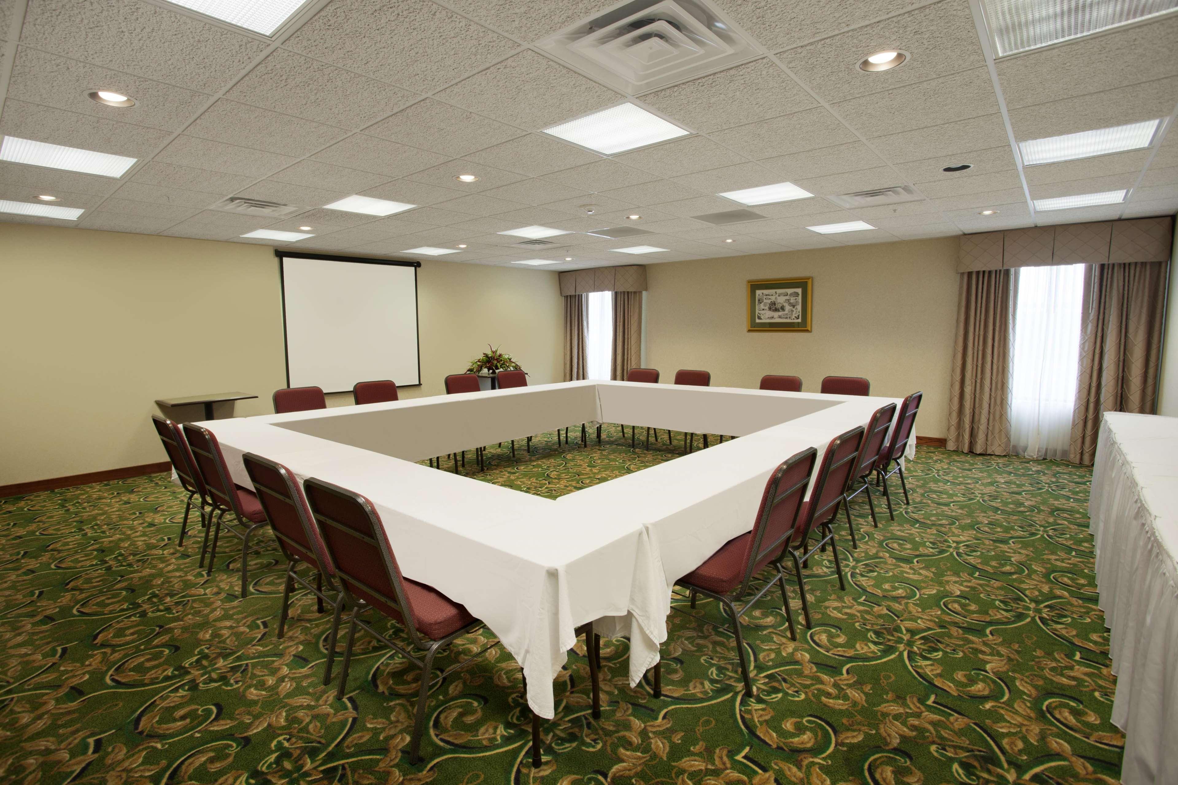 Hampton Inn Sidney Business foto